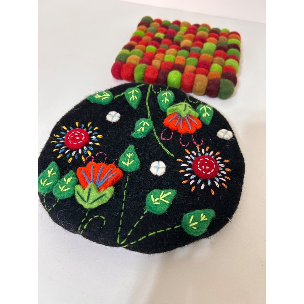 The Village WOOL FELT SQUARE Round Floral Embroidered COASTER TRIVET HOT‎ PAD